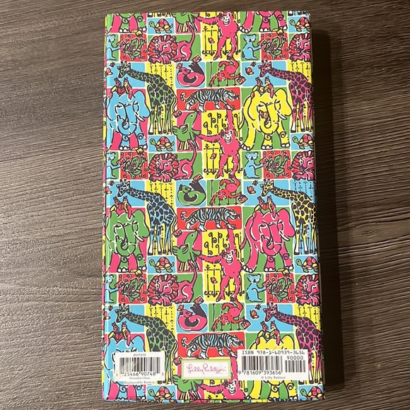 Lilly Pulitzer Interchangeable Watch Set
 New in box - Picture 2 of 3